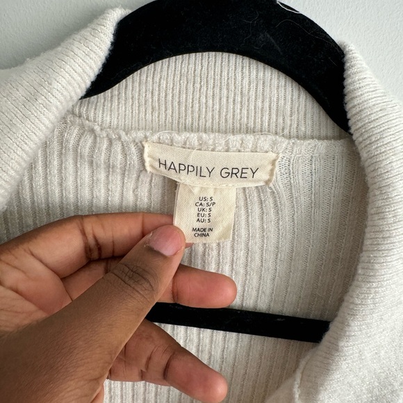 Happily grey small cream sweater - Picture 2 of 7